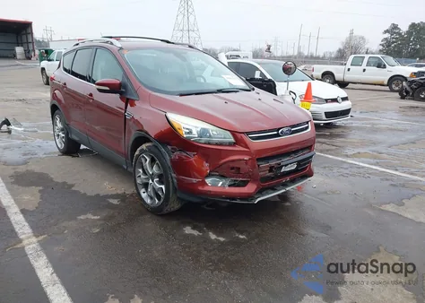 2014 Ford Escape Titanium z USA, uszkodzony, nr VIN 1FMCU9J97EUB42442